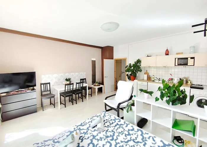 Free Parking, Balcony, Near To City Park