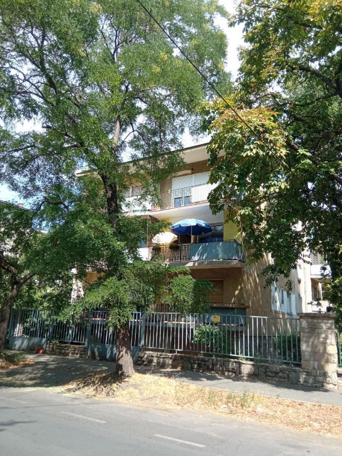 Free Parking, Balcony, Near To Park Accommodatie bij particulieren