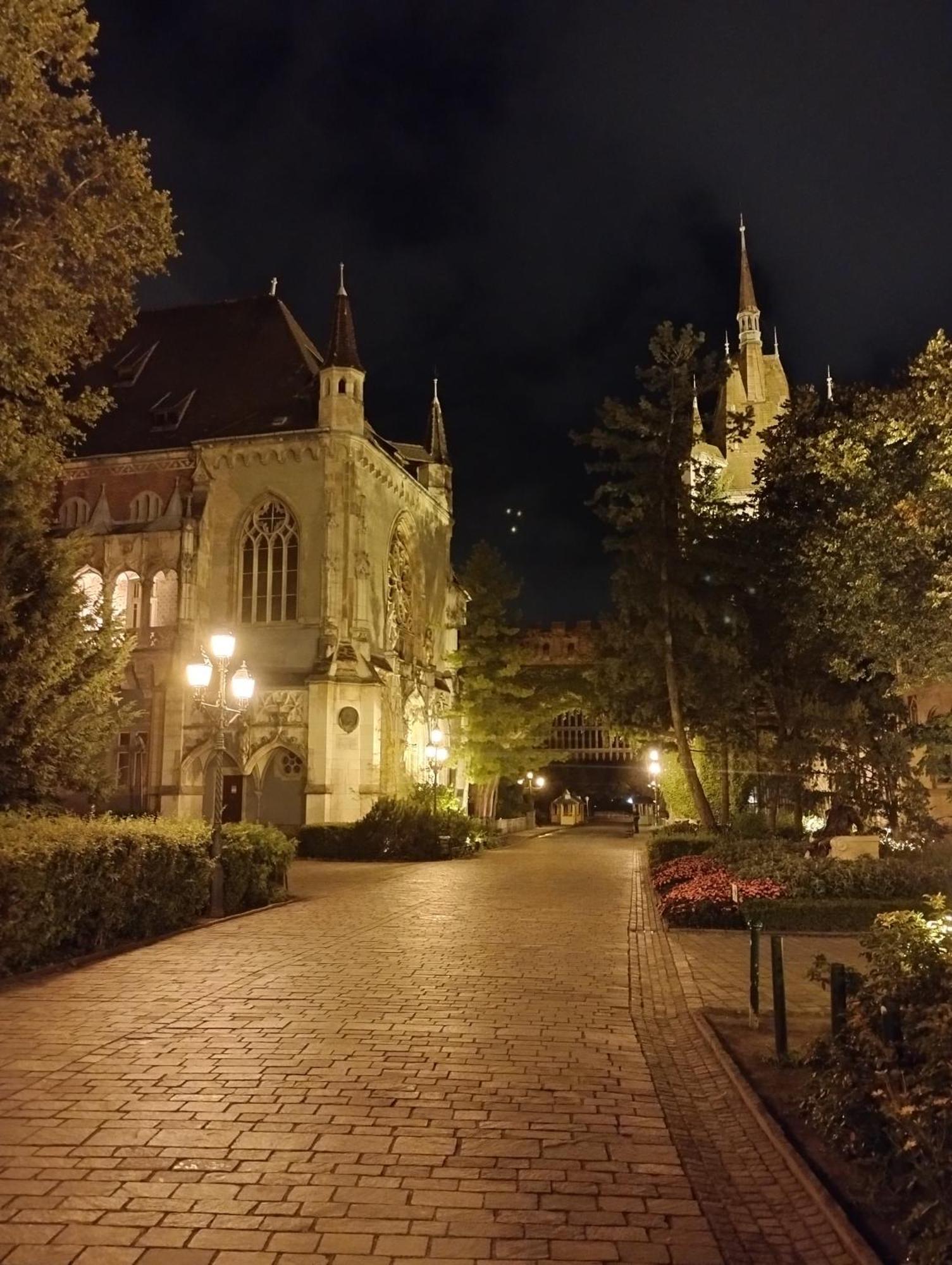 Free Parking, Balcony, Near To Park Accommodatie bij particulieren *
