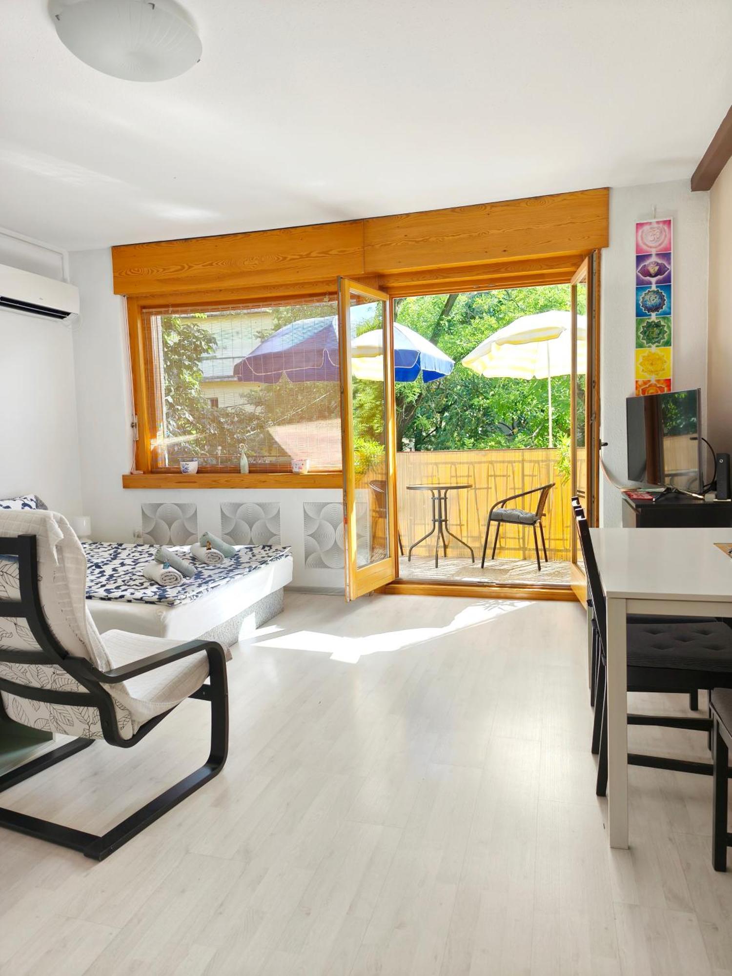 Free Parking, Balcony, Near To Park * Budapesta